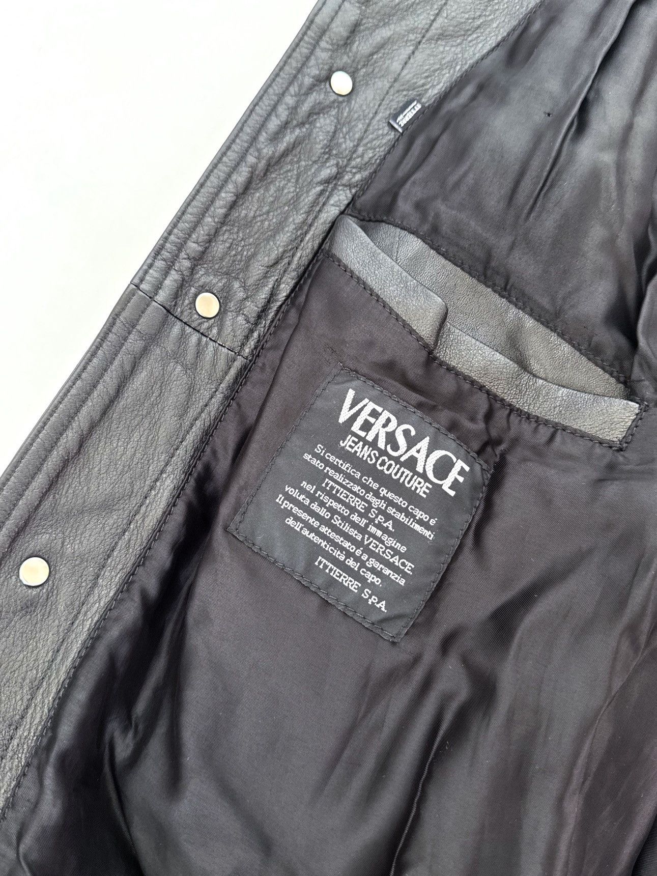 Versace Jeans Couture Vintage Versace Jeans Couture black leather jacket Medusa Size US L / EU 52-54 / 3 - 10 Thumbnail