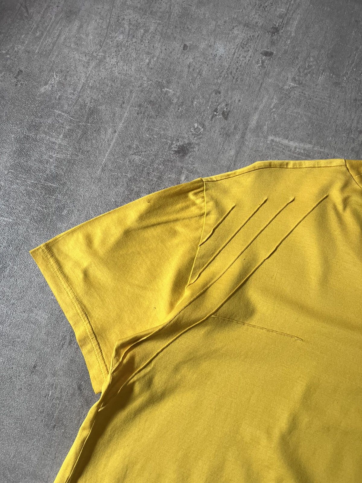 Dior Dior 2008 by Kris Van Ascshe yellow T-shirt Size US L / EU 52-54 / 3 - 5 Thumbnail