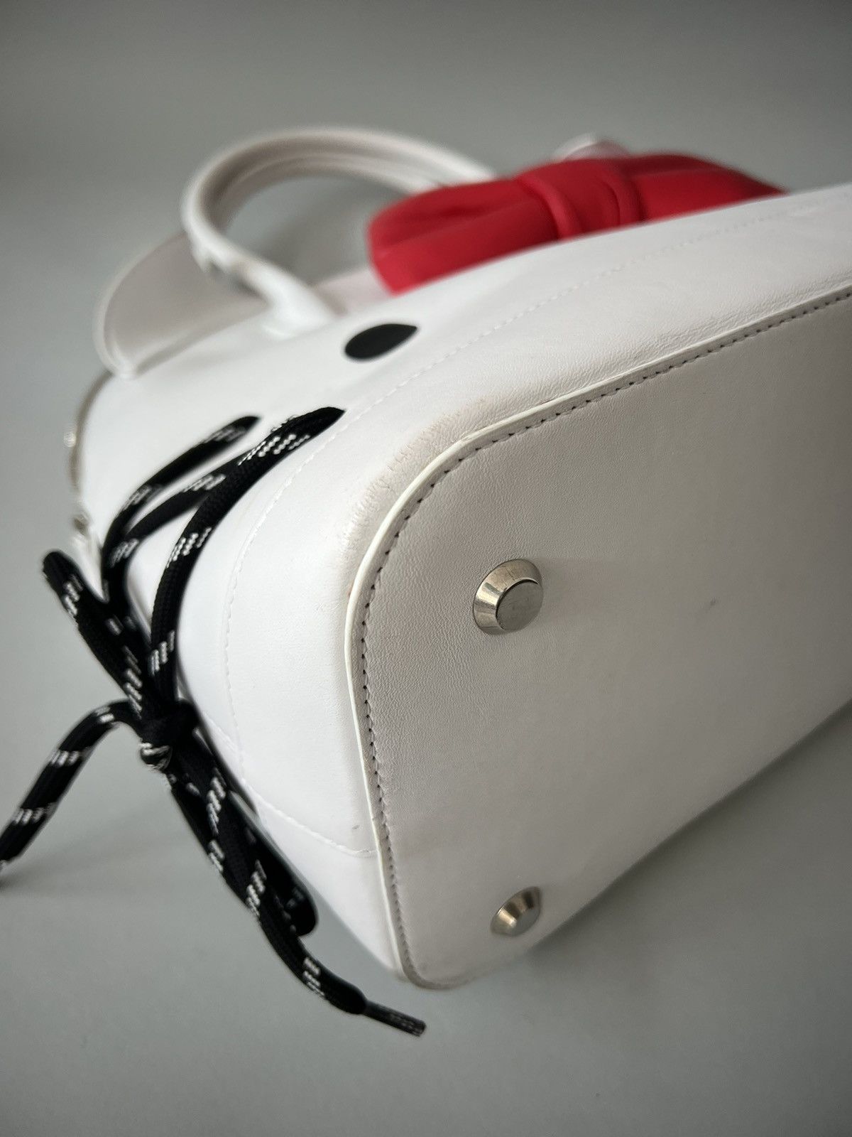 Balenciaga SS20 Balenciaga Hello Kitty Runway Ville Handbag Bag Size ONE SIZE - 7 Thumbnail