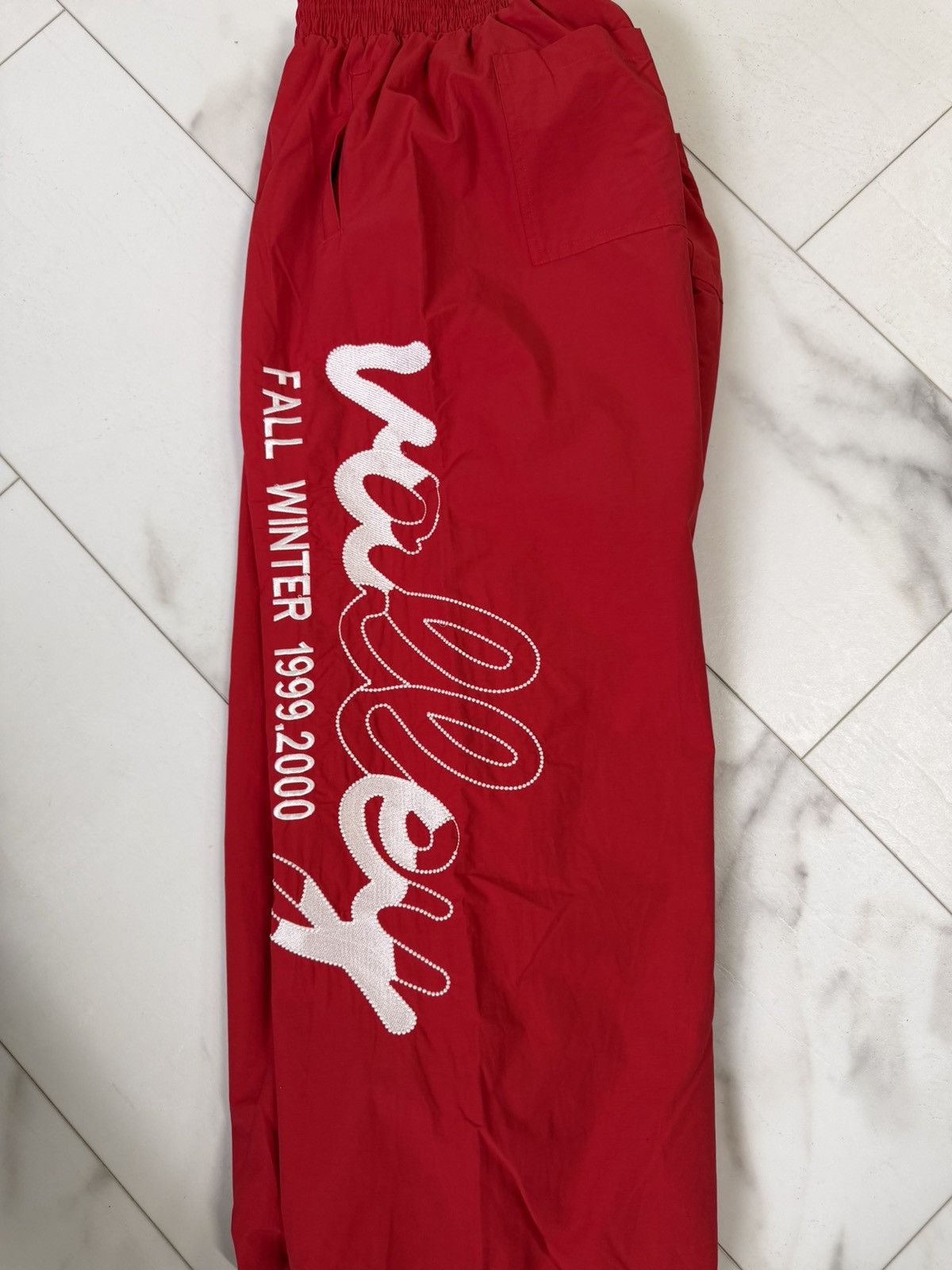 Vale VALE BIG SIGNATURE SWISH Size US 35 - 6 Thumbnail