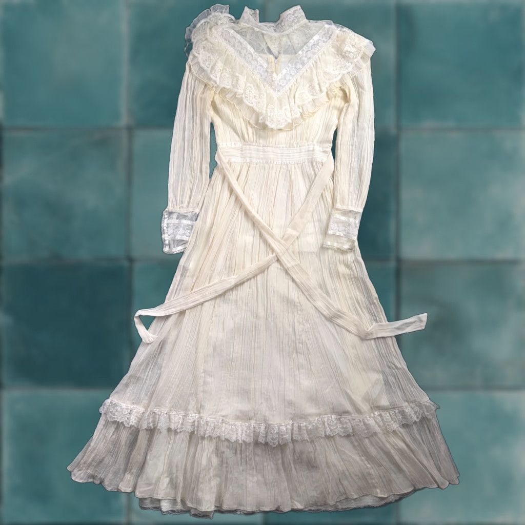 Vintage VINTAGE Gunne Sax Jessica San Francisco Wedding Dress VTG Lace 1970s Victorian Boho Ivory 11 Long Sleeve Zipper Empire Waist Ivory Mens Womens Girls? Size ONE SIZE - 1 Thumbnail