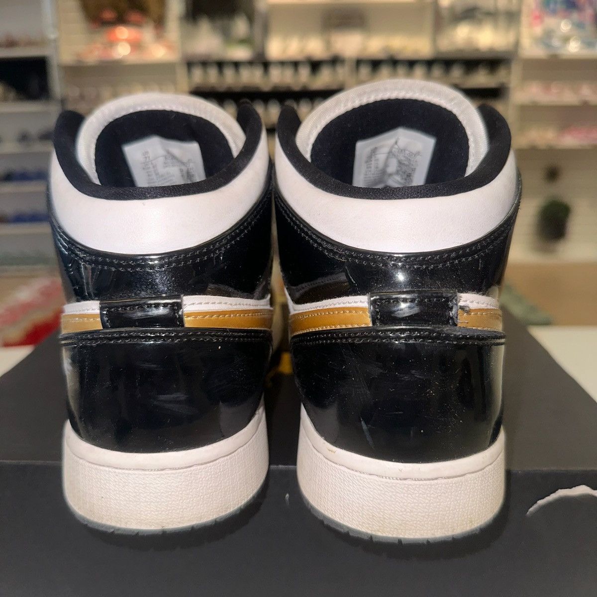 Nike Size 7Y (8.5W) - Nike Air Jordan 1 Mid Grade School Black Size US 8.5 / IT 38.5 - 3 Thumbnail