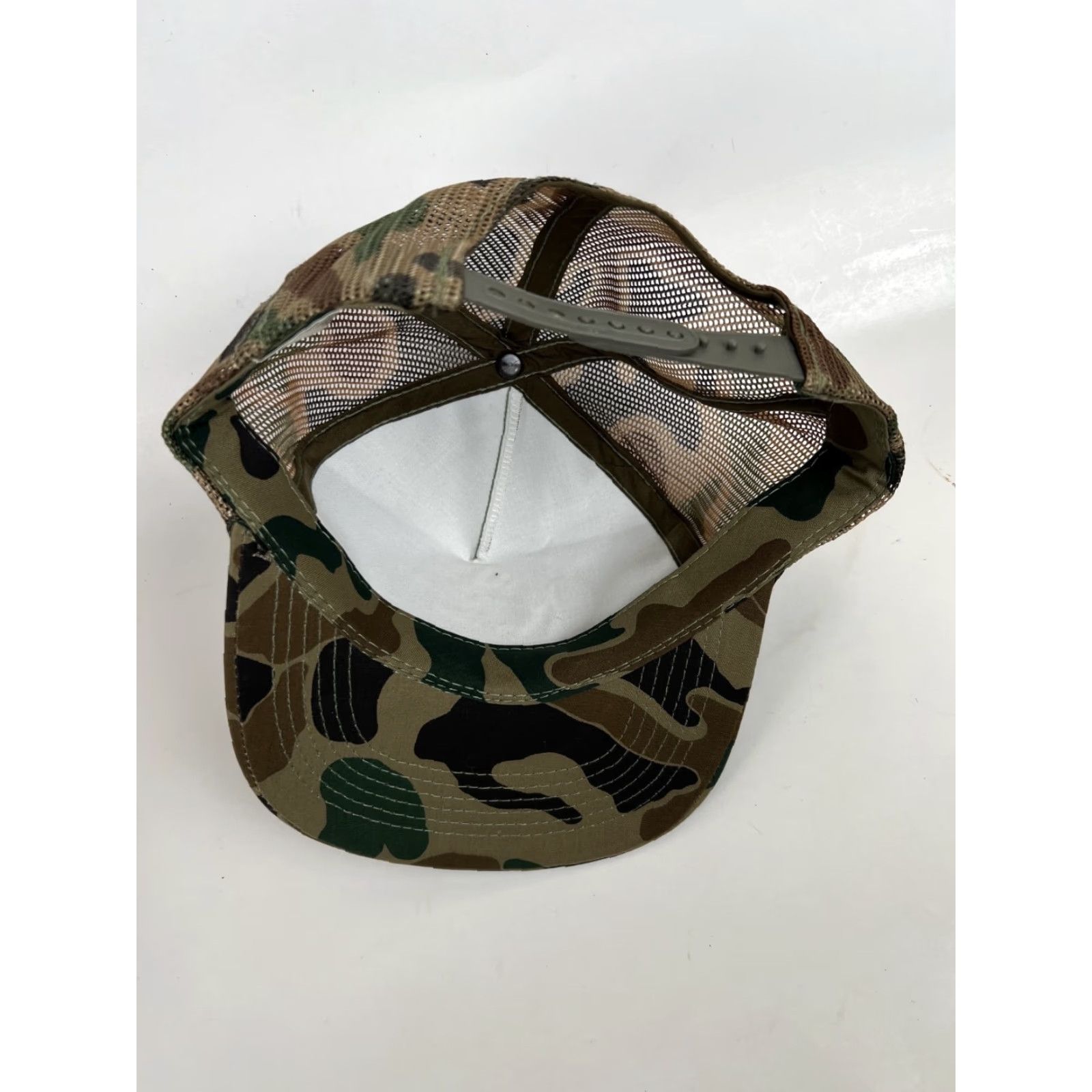 Vintage VINTAGE Youngan Foundation Camouflage Trucker Snapback Hat Men One Size Adjustable Boar Hog Hunting 80s 90s Animals Outdoor Cap Size ONE SIZE - 6 Thumbnail