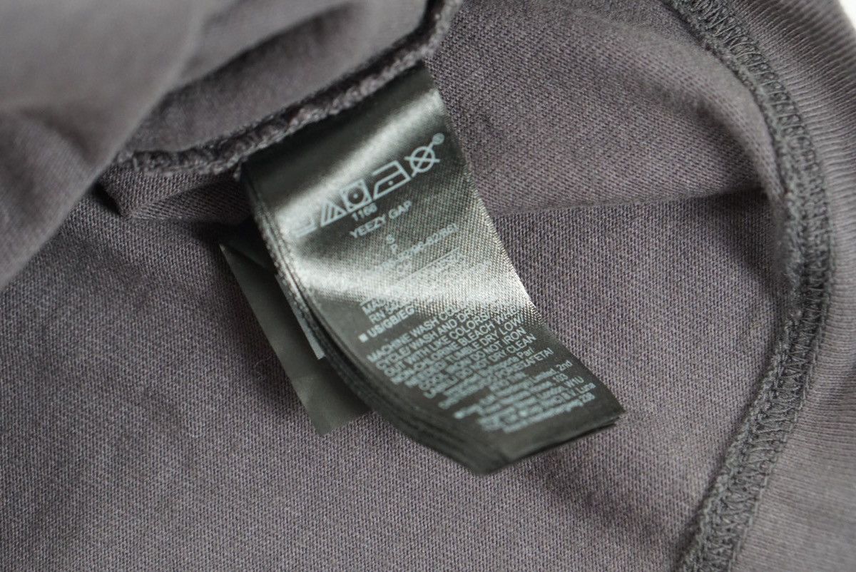 Balenciaga × Gap × Yeezy Loose Tank Yeezy Gap Balenciaga Size US S / EU 44-46 / 1 - 3 Thumbnail