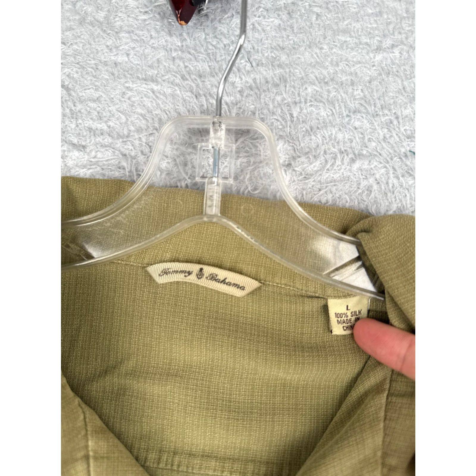 Tommy Bahama VINTAGE Tommy Bahama Shirt Men Large Green Silk Button-Up Hawaiian Pocket 40in Chest Floral Short Sleeve Beach Designer Mens Size US L / EU 52-54 / 3 - 7 Thumbnail