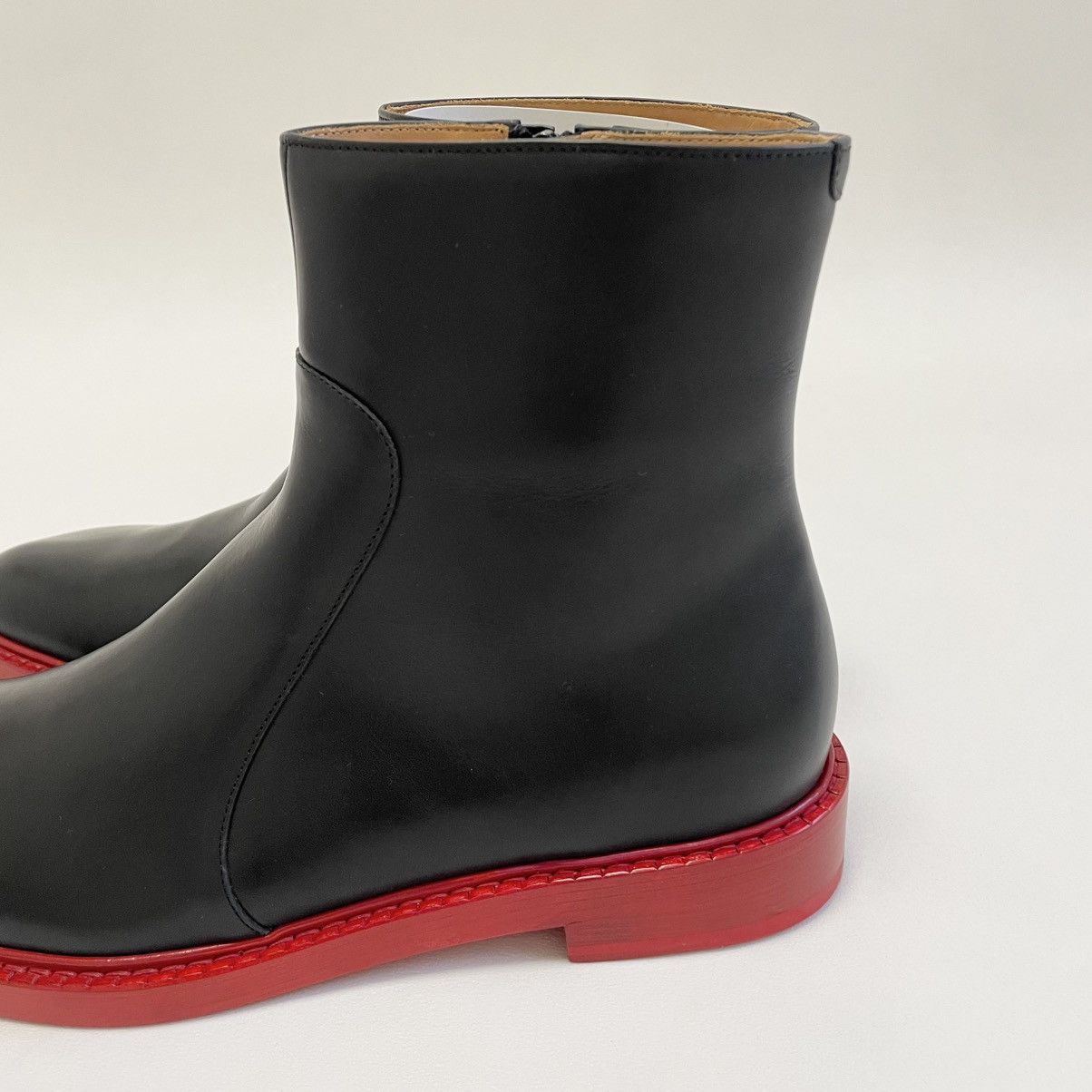 Maison Margiela A/W 16 ‘Painted Red Sole’ Black Boots Size US 13 / EU 46 - 14 Thumbnail