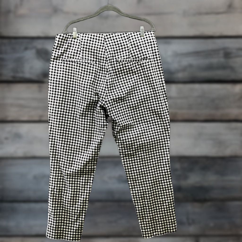 Old Navy Old Navy Wow Crop Slim Fit Pants Womens 18 Black White Gingham High Rise Cropped Pants Plus Size Womens 18 Black White Gingham Punk Rock Style Size 40" / US 18 - 1 Thumbnail