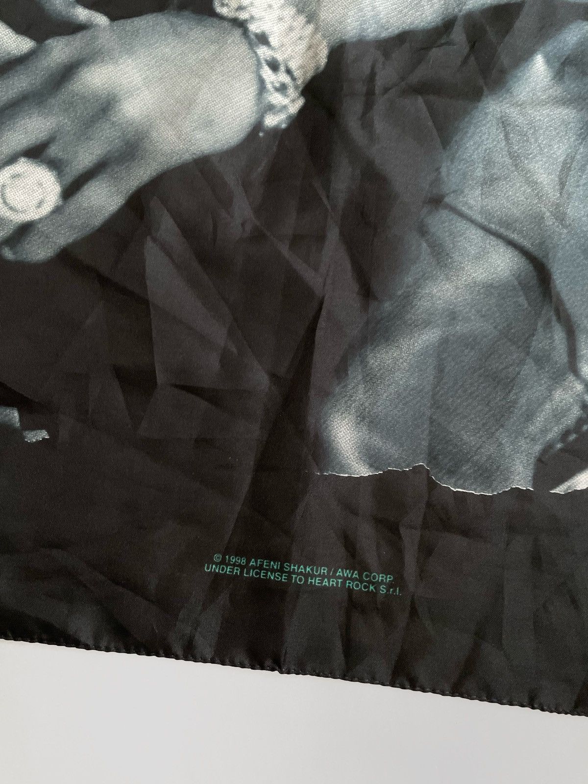 Vintage Vintage 2Pac Shakur scarf 1998 Size ONE SIZE - 5 Thumbnail
