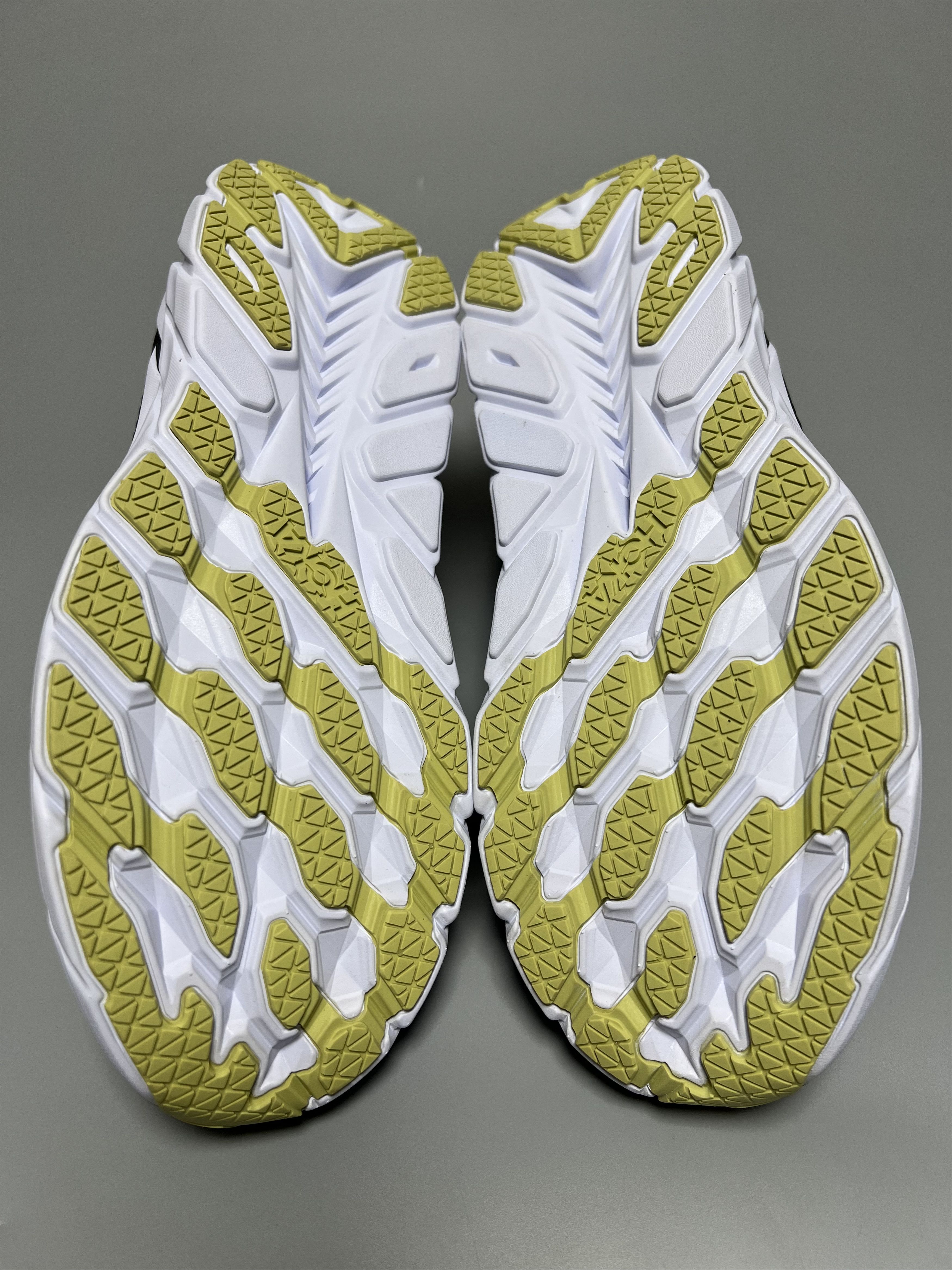 Hoka 11 EE Hoka One One Clifton 8 Wide Running Shoes Size US 11 / IT 41 - 6 Thumbnail