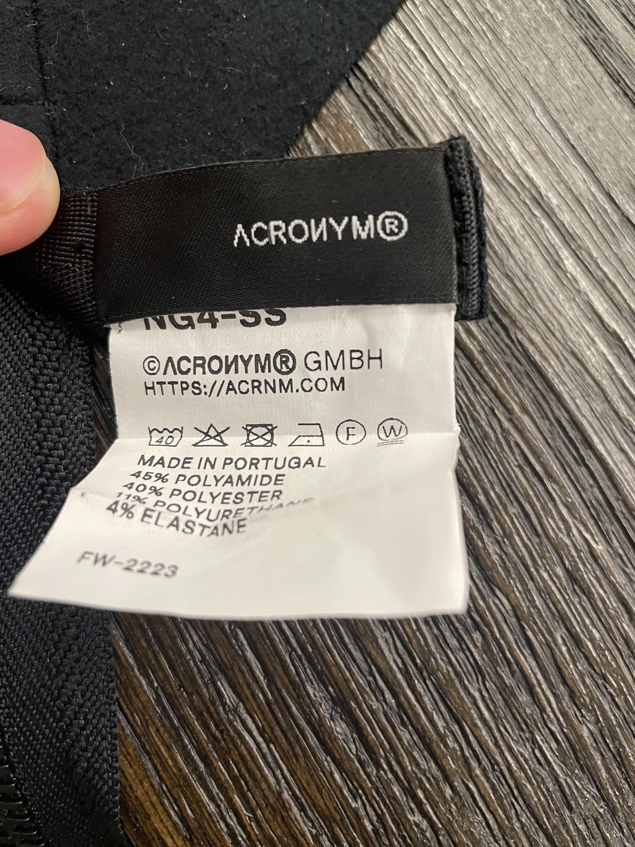 Acronym Acronym NG4-SS Neck Gaiter Size ONE SIZE - 6 Thumbnail