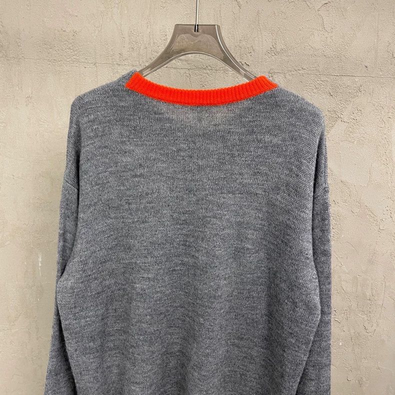 Loewe loewe Gray embroidered small logo orange-trimmed round-neck Size US M / EU 48-50 / 2 - 4 Thumbnail