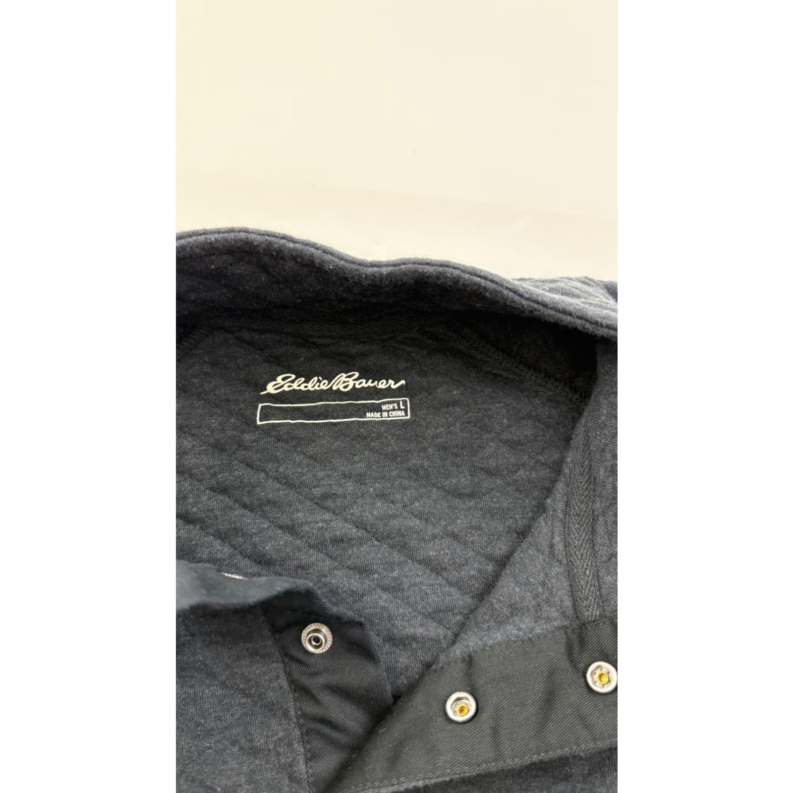 Eddie Bauer Eddie Bauer Sweatshirt Mens Large Quilted Snap Mock Neck Pockets Logo Dialed Henley Charcoal Gray Size US L / EU 52-54 / 3 - 7 Thumbnail