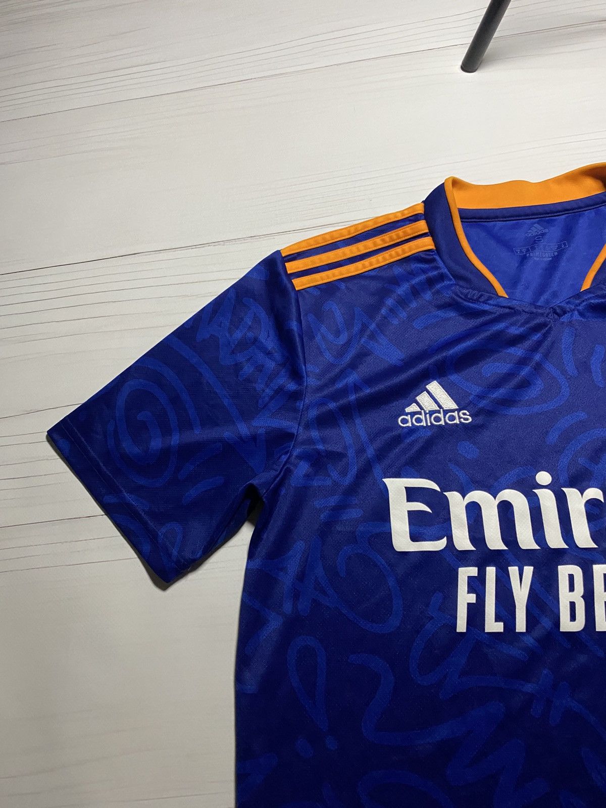 Adidas Adidas Real Madrid 2021/22 away football y2k t shirt soccer Size US S / EU 44-46 / 1 - 11 Thumbnail
