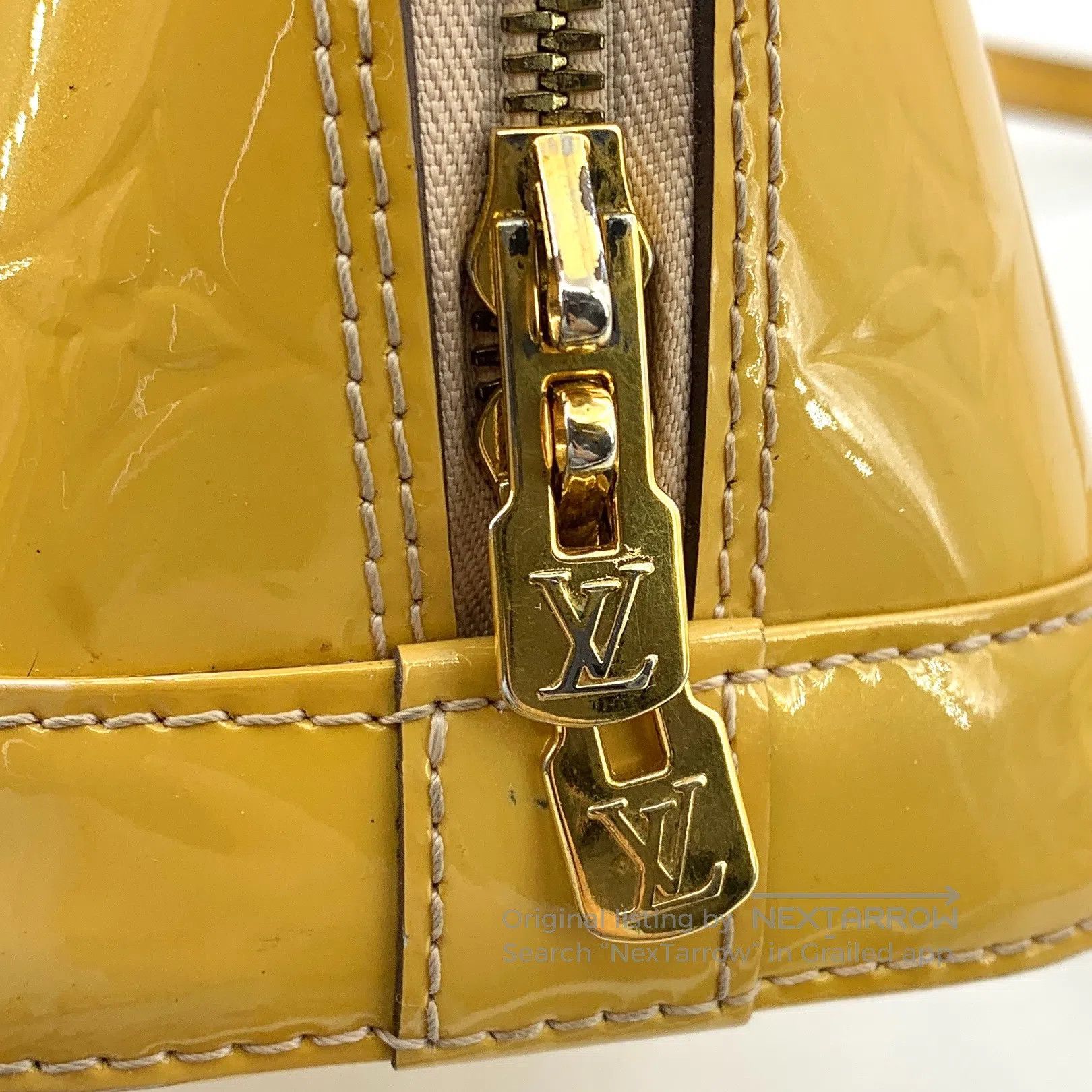 Louis Vuitton Louis Vuitton Yellow Patent Leather Logo Embossed Shell Ba Size ONE SIZE - 9 Thumbnail