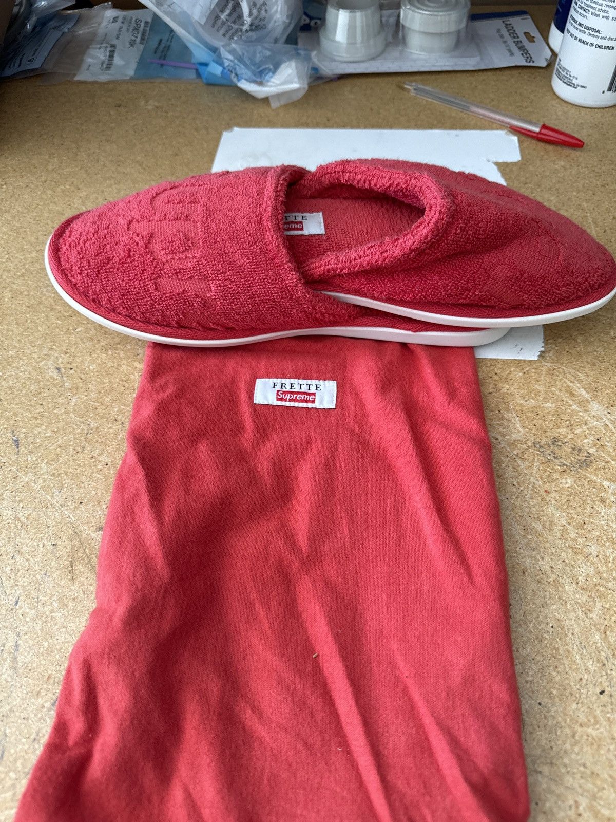Supreme Supreme x Frette Slippers Size US 8 / EU 41 - 2 Thumbnail