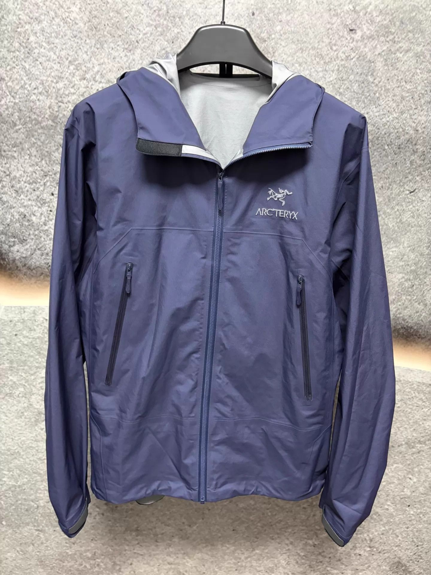 Arc'teryx Blue Hooded Light Jacket with Zipper Pockets Size US M / EU 48-50 / 2 - 1 Thumbnail