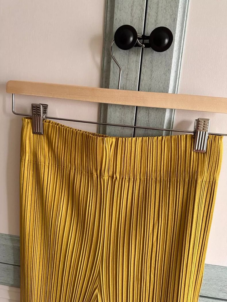 Issey Miyake Issey Miyake size:2 Prosperous yellow pleated long pants Size 31" - 3 Thumbnail