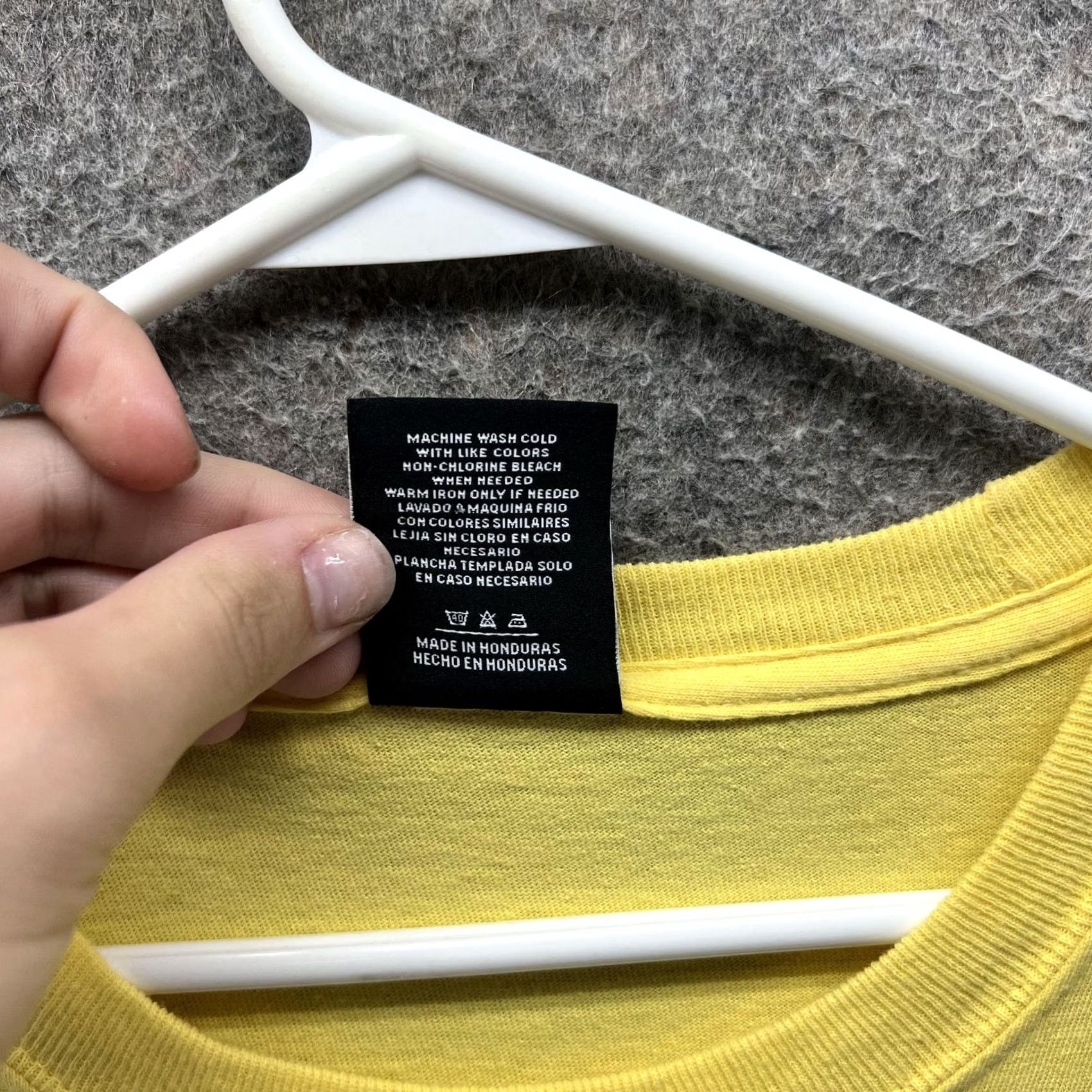 Huf HUF Shirt Mens Large Yellow Triple Triangle Logo Graphic Skate Streetwear Shirt Mens Large Yellow Triangle Logo Graphic Back Size US L / EU 52-54 / 3 - 6 Thumbnail
