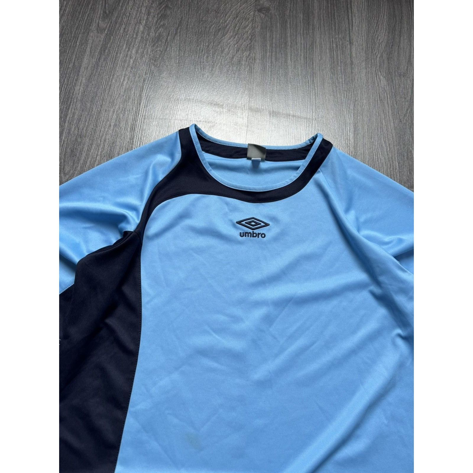 Umbro × Vintage Vintage 90's Umbro Jersey Small Centre Logo Size US XL / EU 56 / 4 - 2 Thumbnail