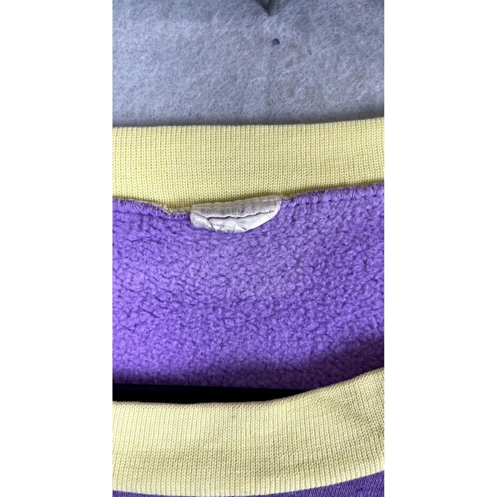 Vintage VINTAGE Sports Sweatshirt Mens XL Purple Graphic 90s Fleece Pullover Crewneck Size US XL / EU 56 / 4 - 3 Thumbnail