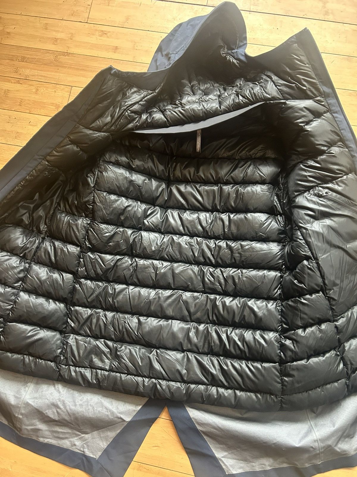 Arc'teryx Arc’teryx Veilance Monitor Down Coat Navy 2016 Size US M / EU 48-50 / 2 - 9 Thumbnail