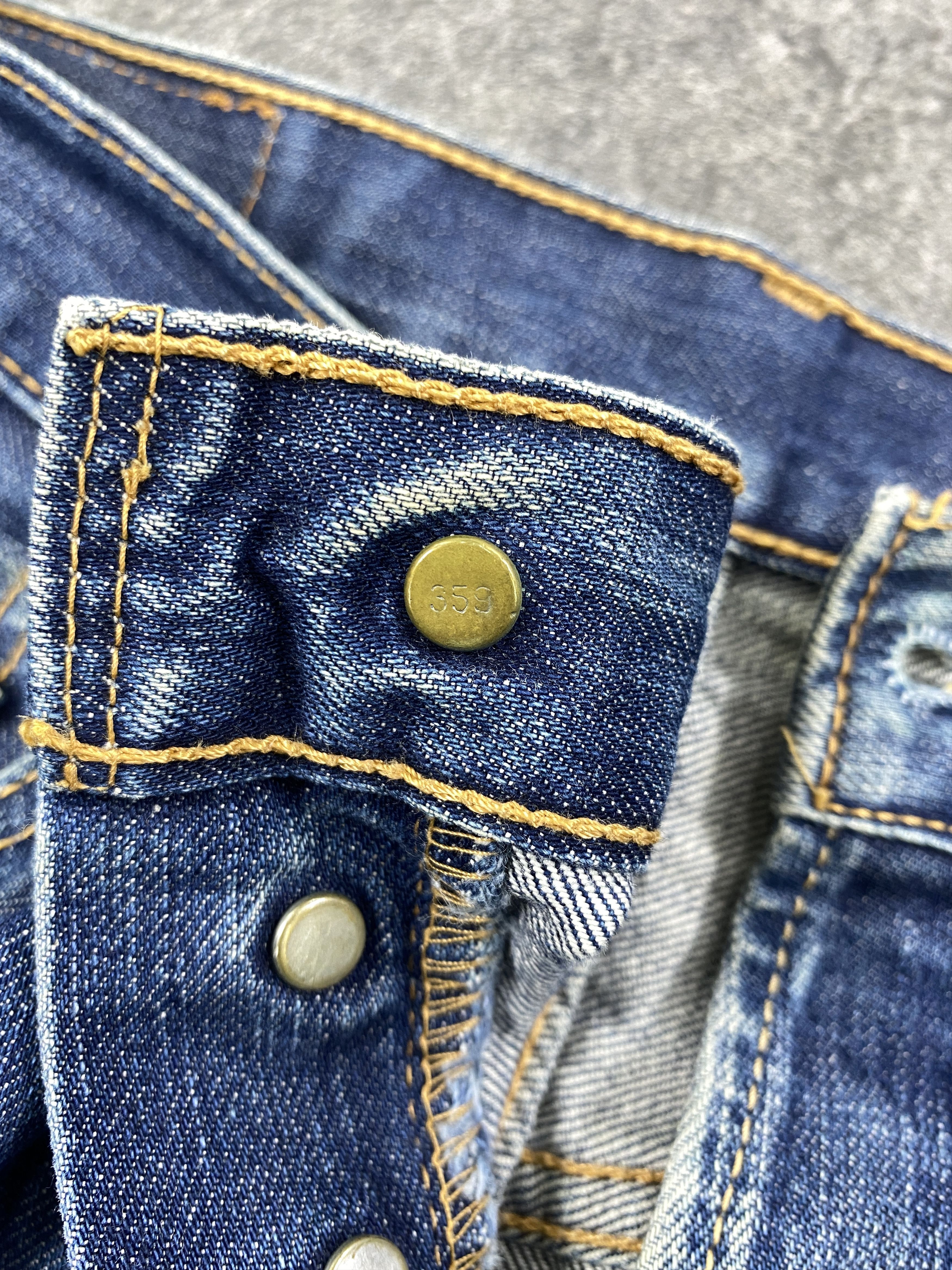 Levi's Blue Distressed Vintage Levi's 501 Jeans 31x32 Denim -JN1517 Size US 31 - 7 Thumbnail