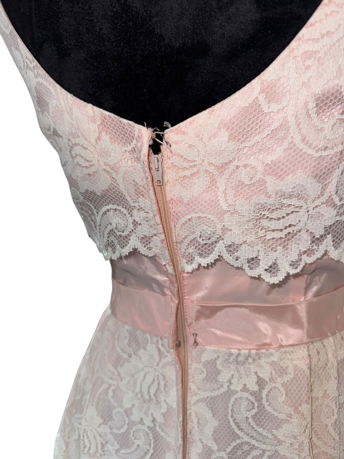 Sears × Vintage VTG Sears 40s 50s Pink Lace Evening Dress Sheath Fit Flare Size S / US 4 / IT 40 - 6 Thumbnail