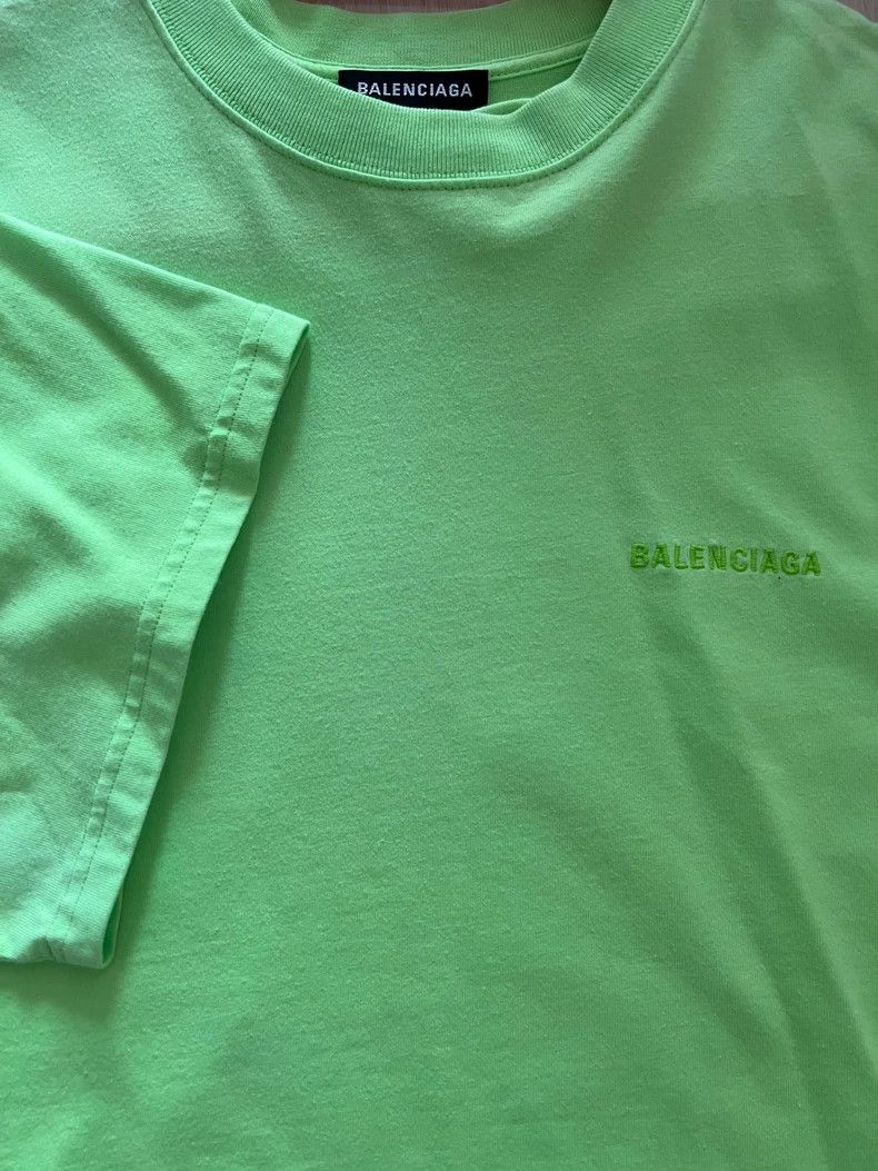 Balenciaga Balenciaga Fluorescent green short-sleeved T-shirt XXS Size US XXS / EU 40 - 2 Thumbnail