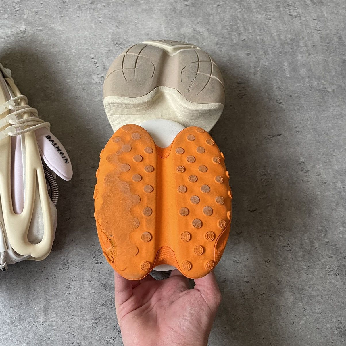Balmain Balmain Men’s White/Orange Low Unicorn Sneakers Size US 11 / EU 44 - 11 Thumbnail
