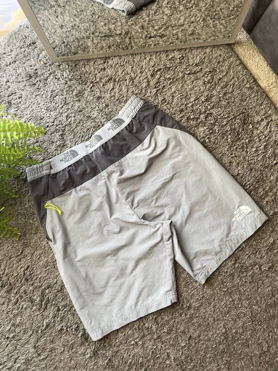 The North Face The North Face Shorts Streetwear Outdoor Gorpcore Logo Rare Size US 30 / EU 46 - 9 Thumbnail