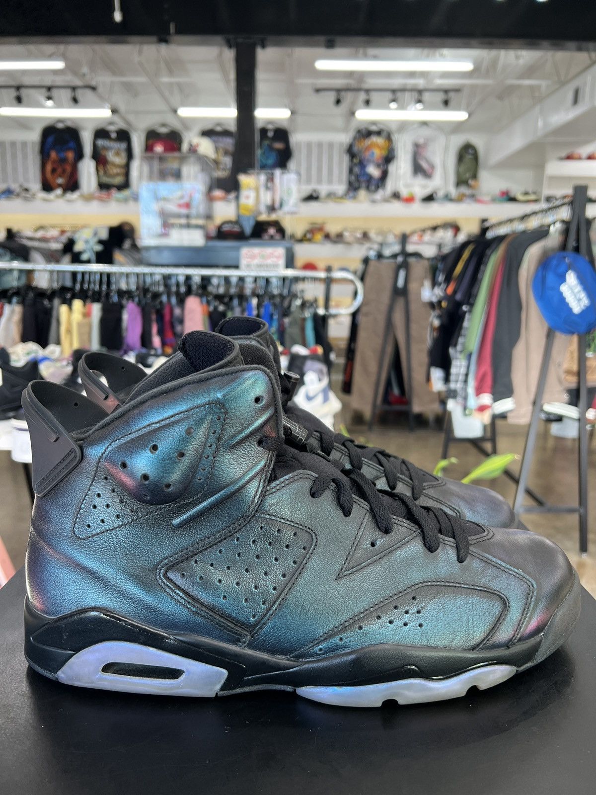 Jordan Brand Air Jordan 6 All Star Chameleon Sz. 13 (2017) Size US 13 / EU 46 - 6 Thumbnail