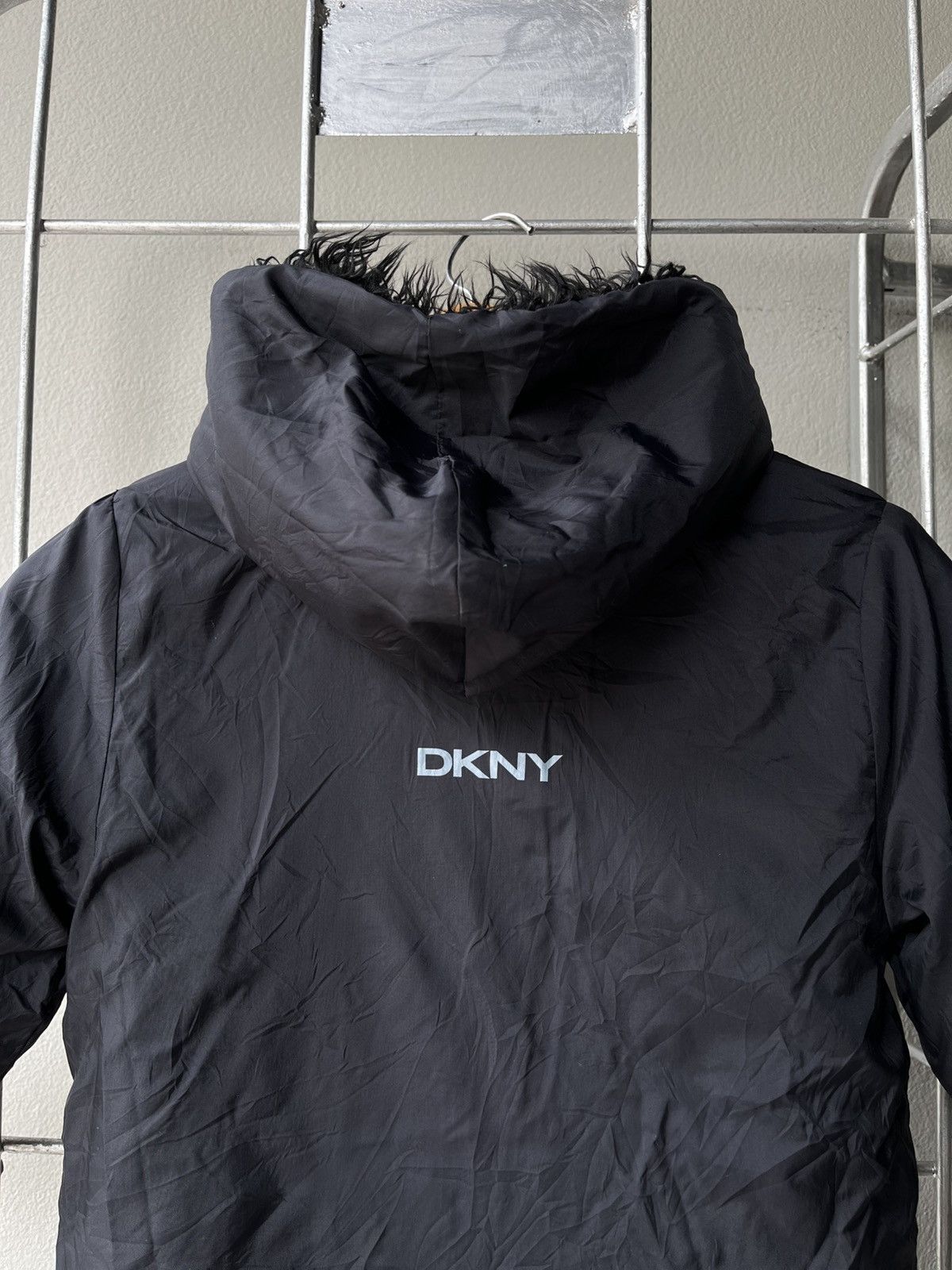 DKNY DKNY Shaggy black Faux fur jacket. Size ONE SIZE - 12 Thumbnail
