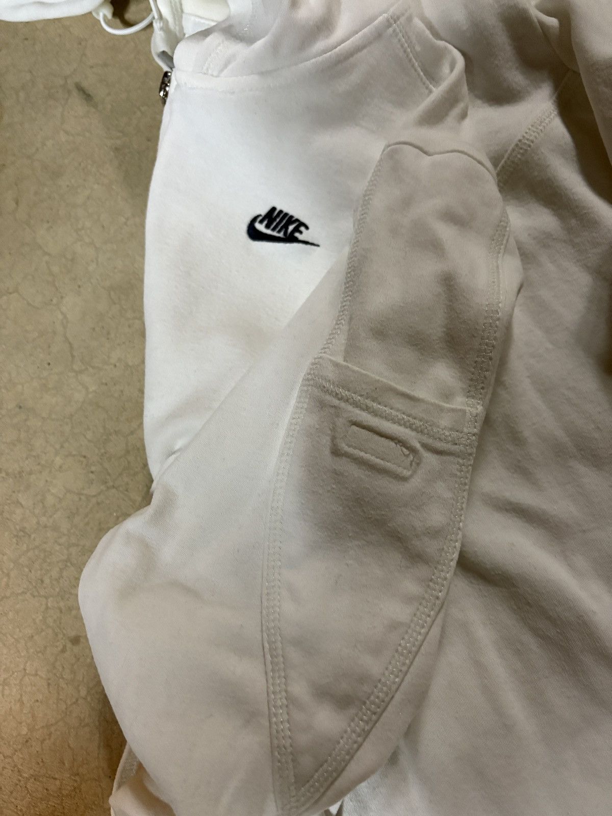 Nike Womens Vintage 00’s Nike Y2K Full Zip Up Hoodie White Large Size L / US 10 / IT 46 - 3 Thumbnail
