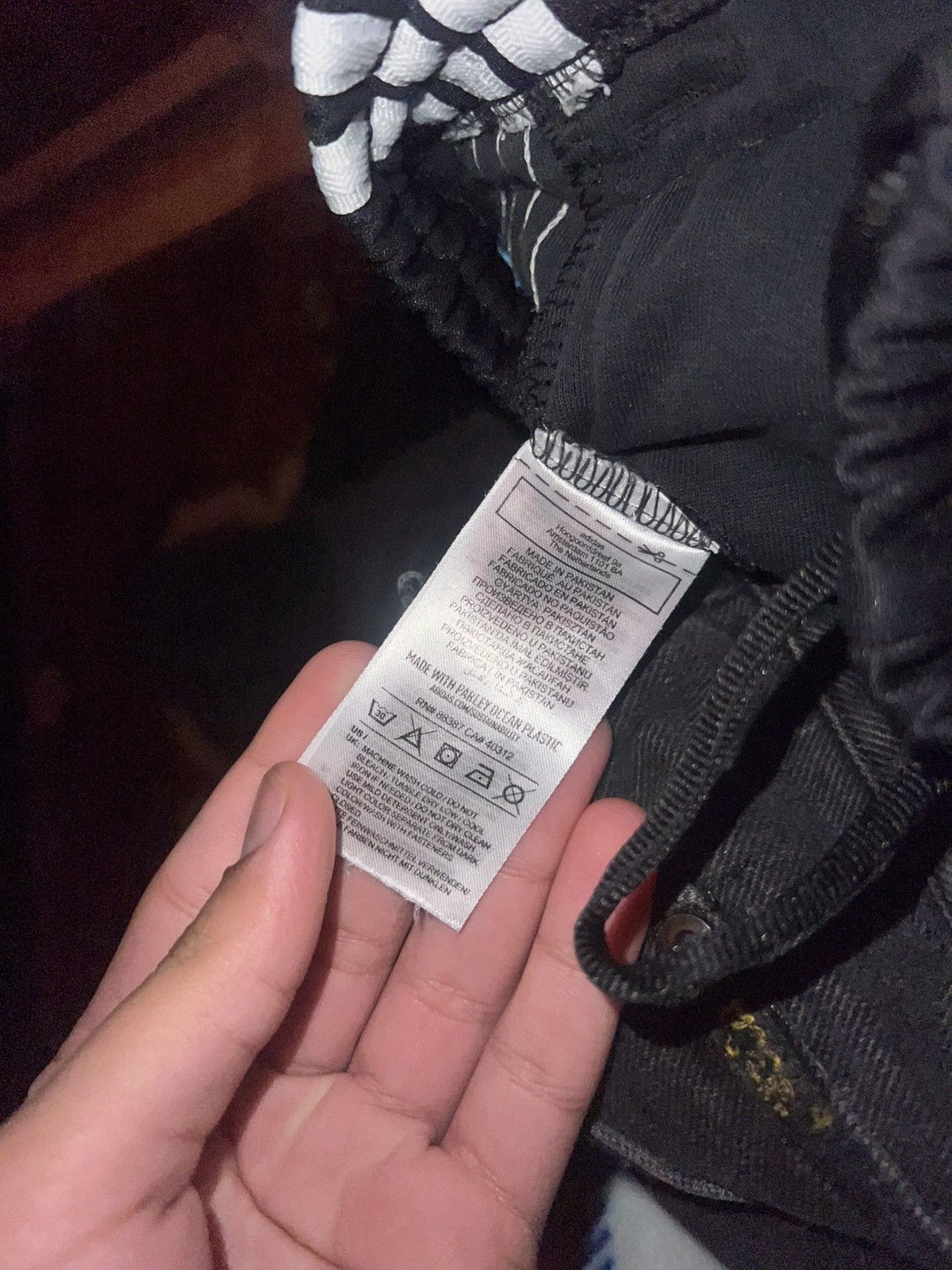 Adidas Slashed jeans Size US 33 - 10 Thumbnail