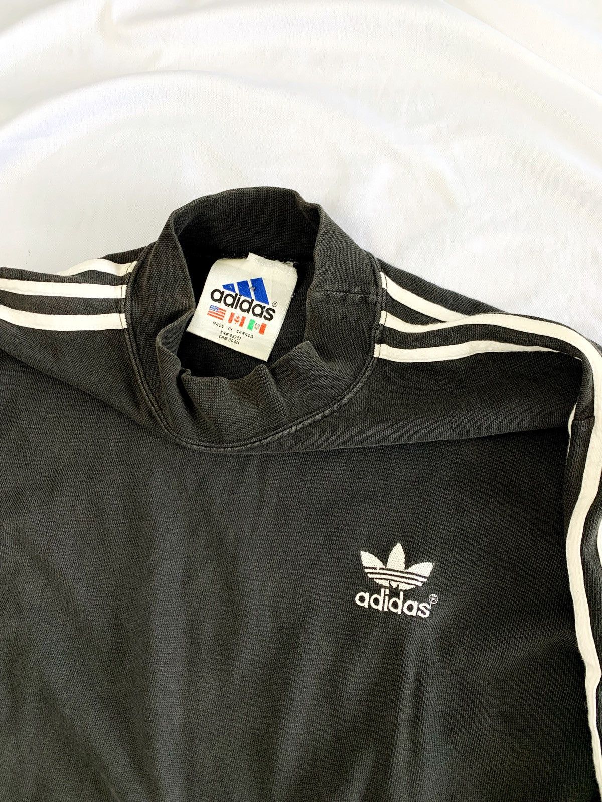 Adidas vintage adidas turtle neck longsleeve Size US M / EU 48-50 / 2 - 5 Thumbnail