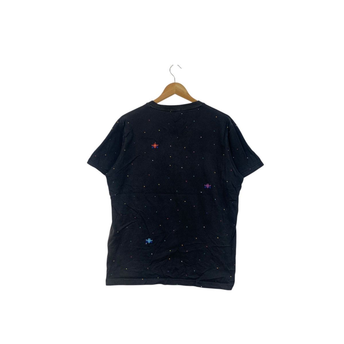 Uniqlo UNIQLO x NAMCO GALAXIAN Video Game Tee Shirt Top Hiroshi Ono Size US XL / EU 56 / 4 - 6 Thumbnail