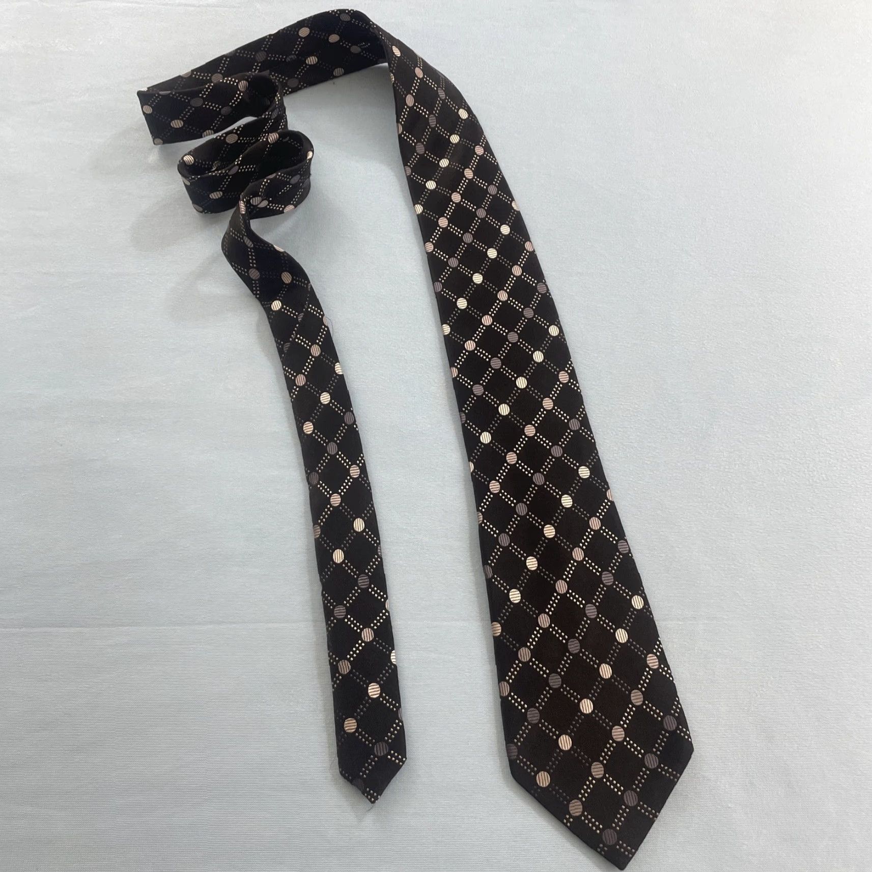 Alfani VINTAGE Alfani Tie Geometric Wide Silk Black White Monster 70s 1990s Mens Size ONE SIZE - 4 Thumbnail
