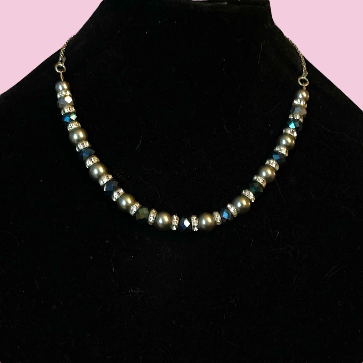 Other Silver tone gray and blue pearls & rhinestones bead necklace Size ONE SIZE - 1 Thumbnail