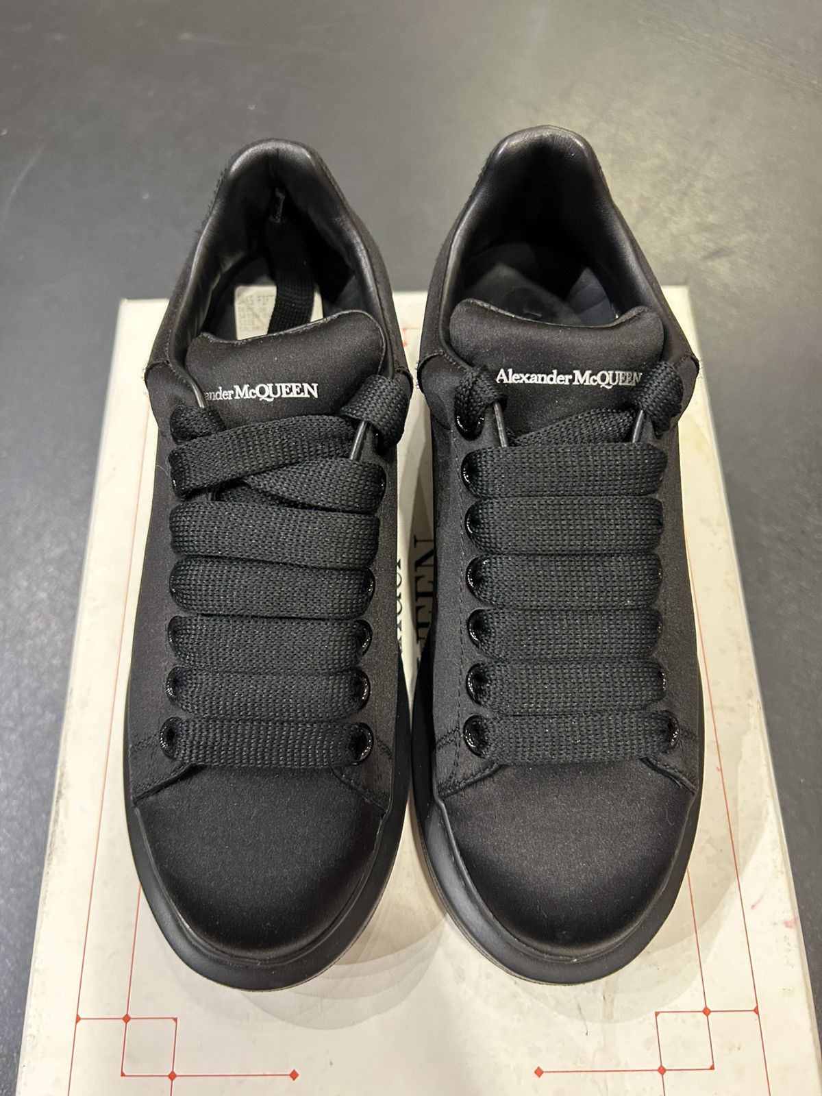 Alexander McQueen Alexander McQueen Oversized Sneaker Satin Size US 6 / IT 36 - 4 Thumbnail