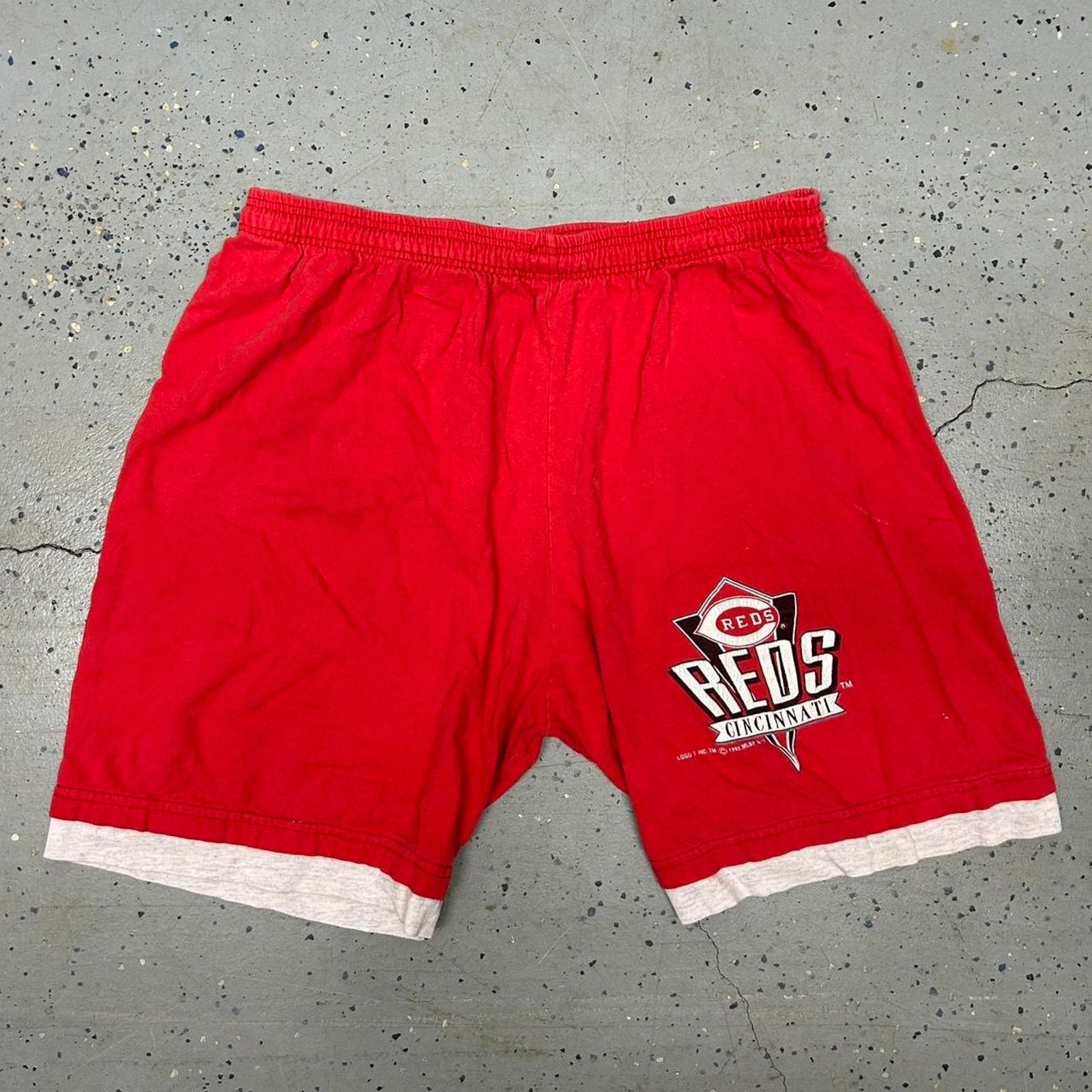 Other VTG 90s Cincinnati Reds red and white cotton shorts Size 30" / US 8 / IT 44 - 1 Thumbnail