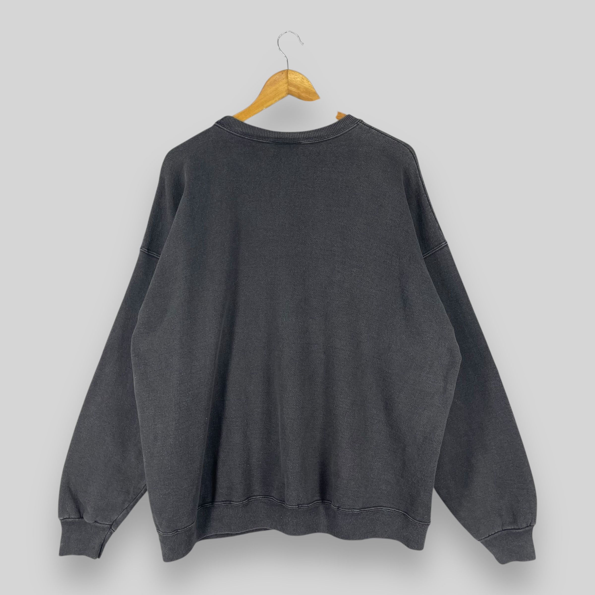 Disney Vintage 90's WALT DISNEY Light Festival Distressed Sweater Size US XL / EU 56 / 4 - 7 Thumbnail