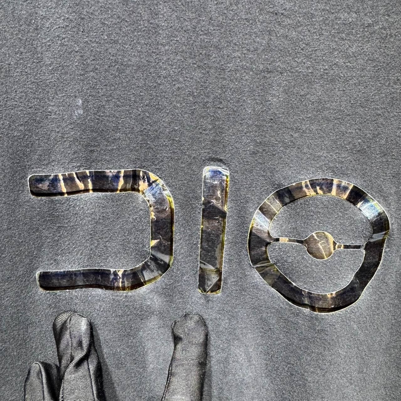Club Sorayama × Dior Dior X Sorayama Chromatic Logo tee Size US M / EU 48-50 / 2 - 3 Thumbnail