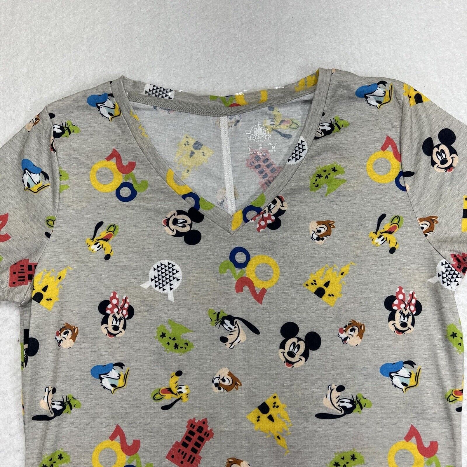 Disney Disney Parks Short Sleeve Mickey & Friends T Shirt Size S / US 4 / IT 40 - 2 Thumbnail