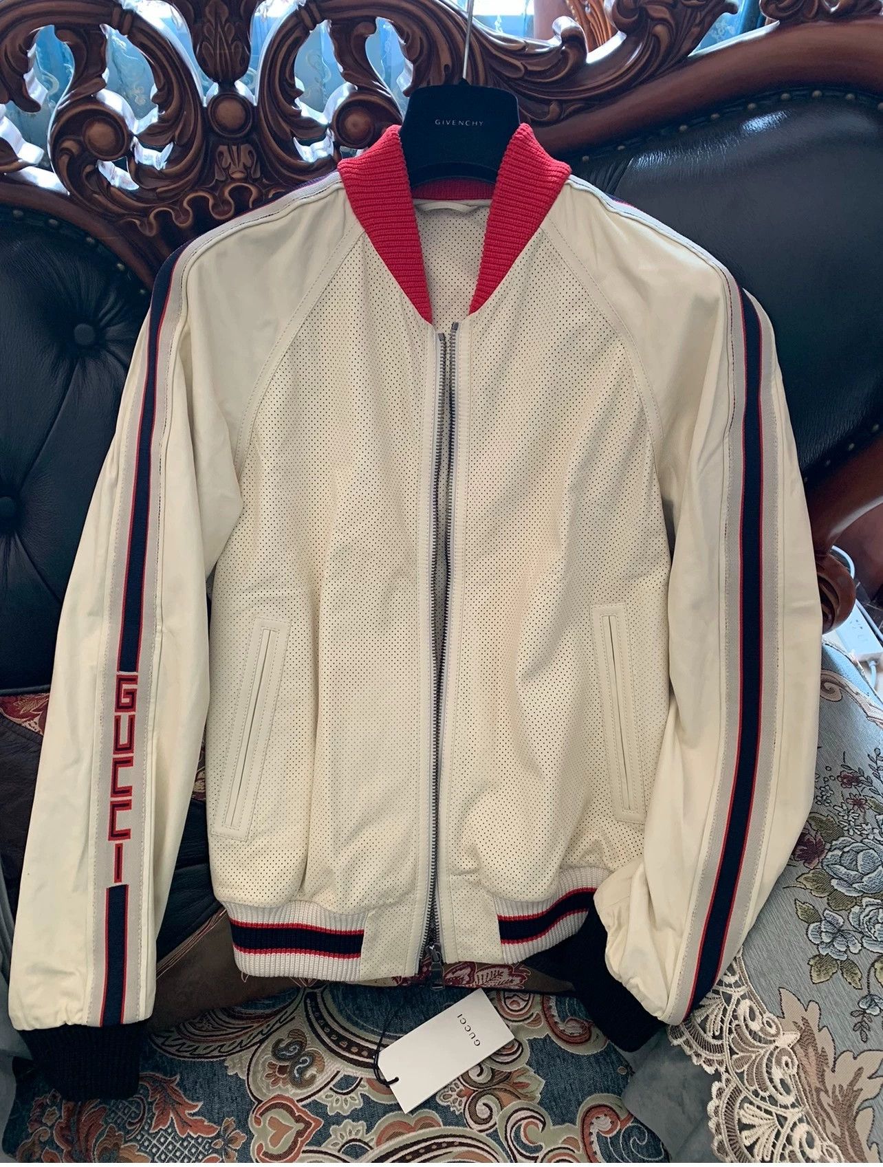 Gucci Gucci Leather 50 Color Block Sleeves Graffiti Logo Size US M / EU 48-50 / 2 - 1 Thumbnail