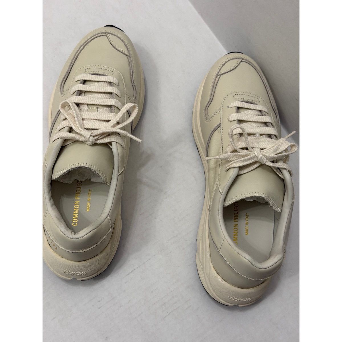 Common Projects COMMON PROJECTS PREMIUM RUNNER OFF WHITE SNEAKER Size US 9 / EU 42 - 20 Thumbnail