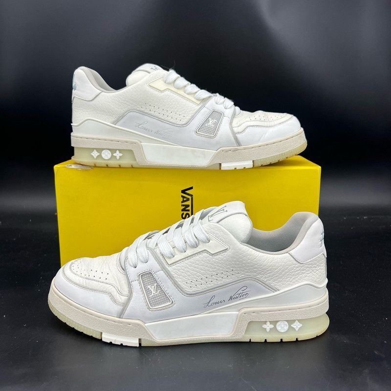 Louis Vuitton Louis Vuitton Trainer White Low Top Fashion Sneakers - Size US 8 / EU 41 - 9 Thumbnail