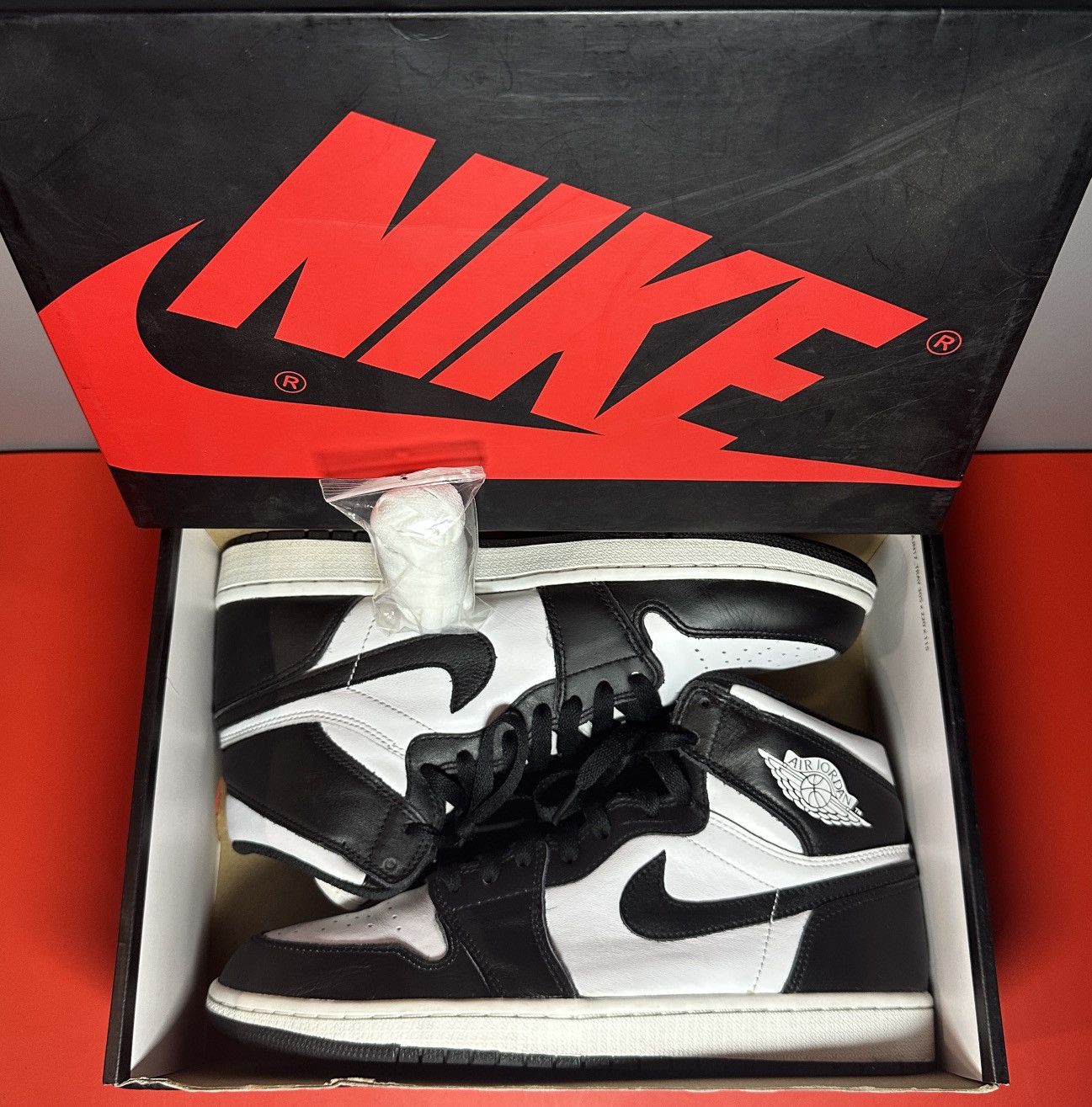 Jordan Brand Size 9.5 - Air Jordan 1 Retro OG 2014 High Black White Size US 9.5 / EU 42-43 - 9 Thumbnail