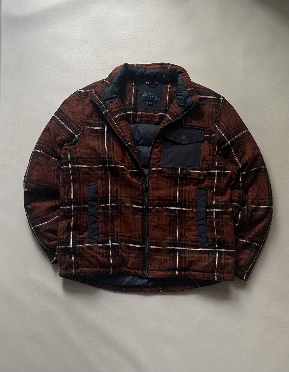 Tommy Hilfiger Tommy Hilfiger Puffer Coat Jacket Y2k Plaid Lumberjack style Size US L / EU 52-54 / 3 - 3 Thumbnail