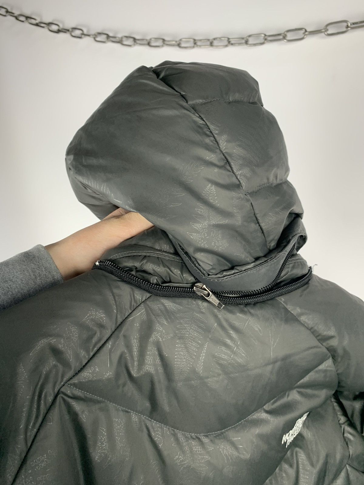 The North Face Vintage The North Face 550 Puffer Down Full Zip Jacket Hood Size S / US 4 / IT 40 - 19 Thumbnail