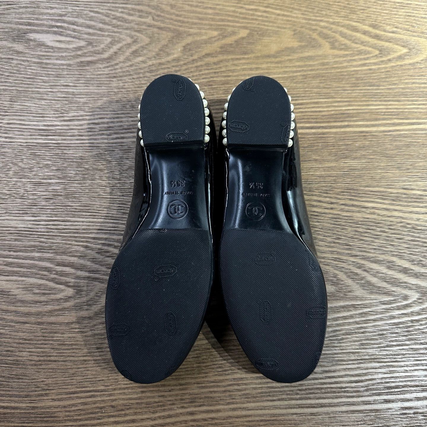 Chanel Chanel feb160 patent leather Logo loafers 35 EU Size US 4 / IT 34 - 4 Thumbnail